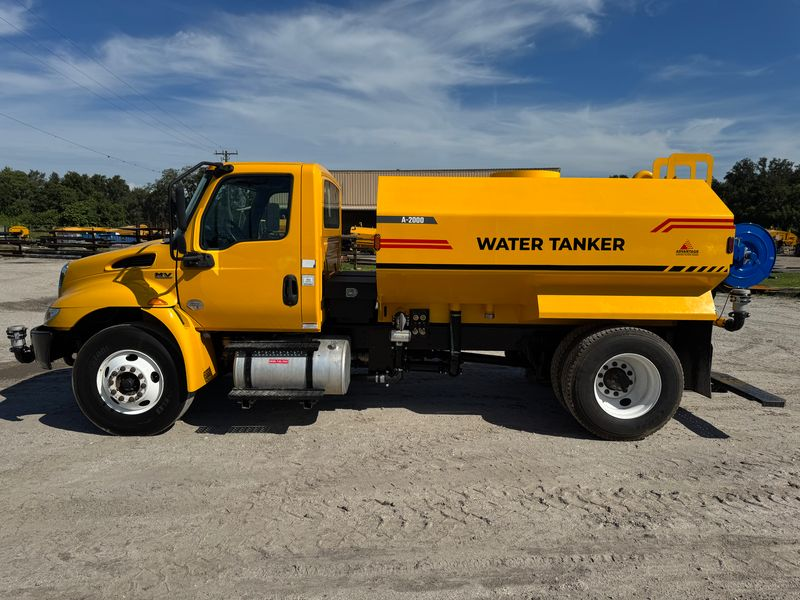 Questions to Ask Before You Order a Water Truck Tank 2 Custom water truck tanks